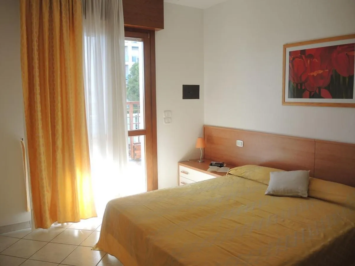 Renovated Flat Next To The Beach - Beahost Bibione Apartament